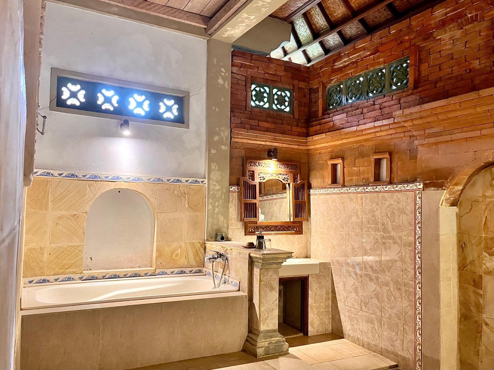 Bali Moon 2* Ubud (Bali)